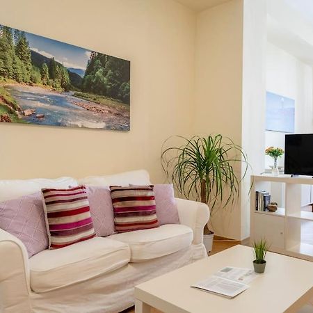 Carlotta - Italian Living Apartment Бари Екстериор снимка